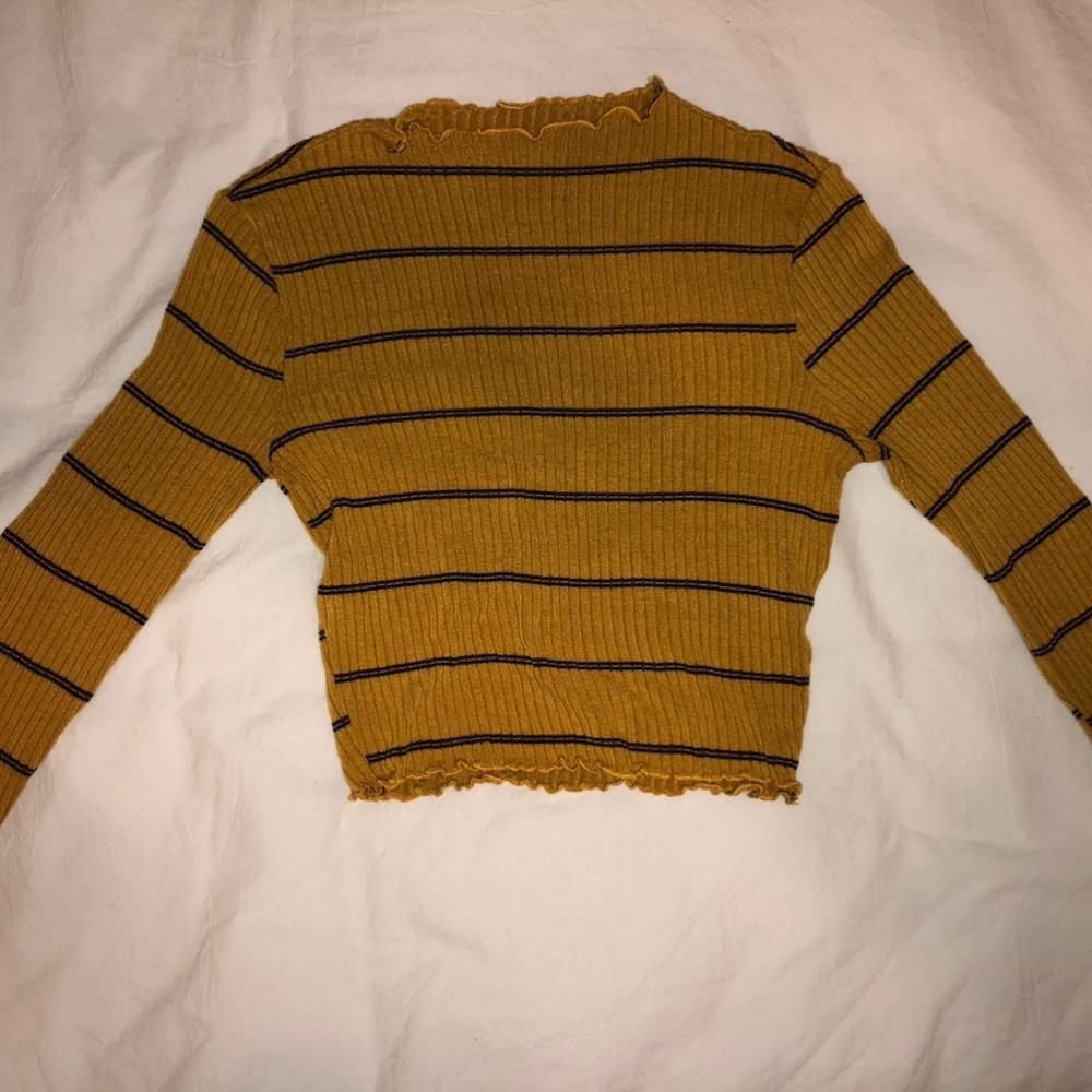 Striped, Long Sleeve Crop Top